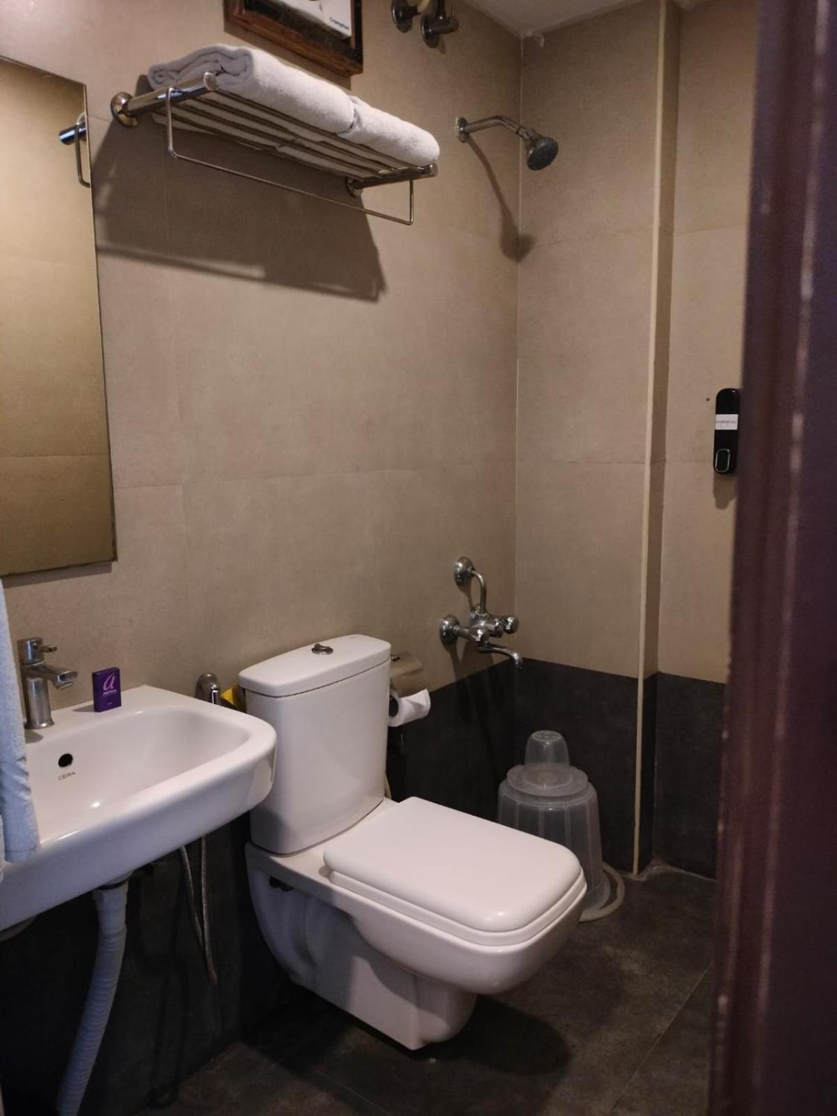 העיר בנגלור Astra Hotels & Suites - Hsr Layout Sector 1, Near Ecospace Bellandur מראה חיצוני תמונה